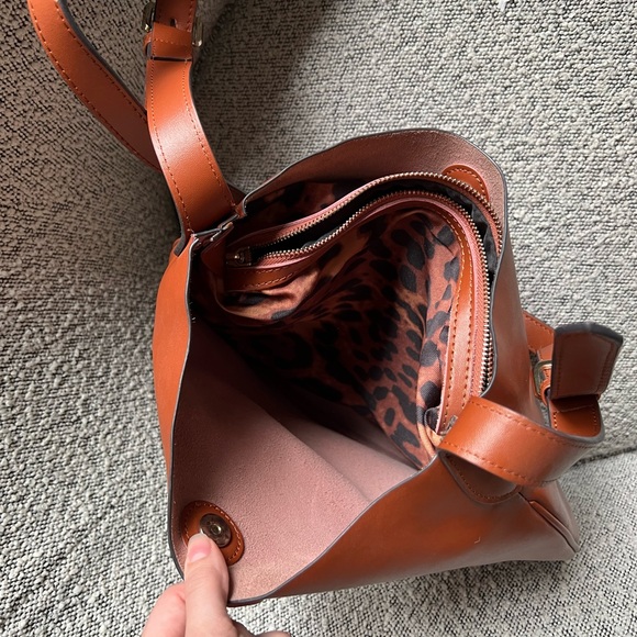 Co Lab: Leather Crossbody Tote - Picture 7 of 8